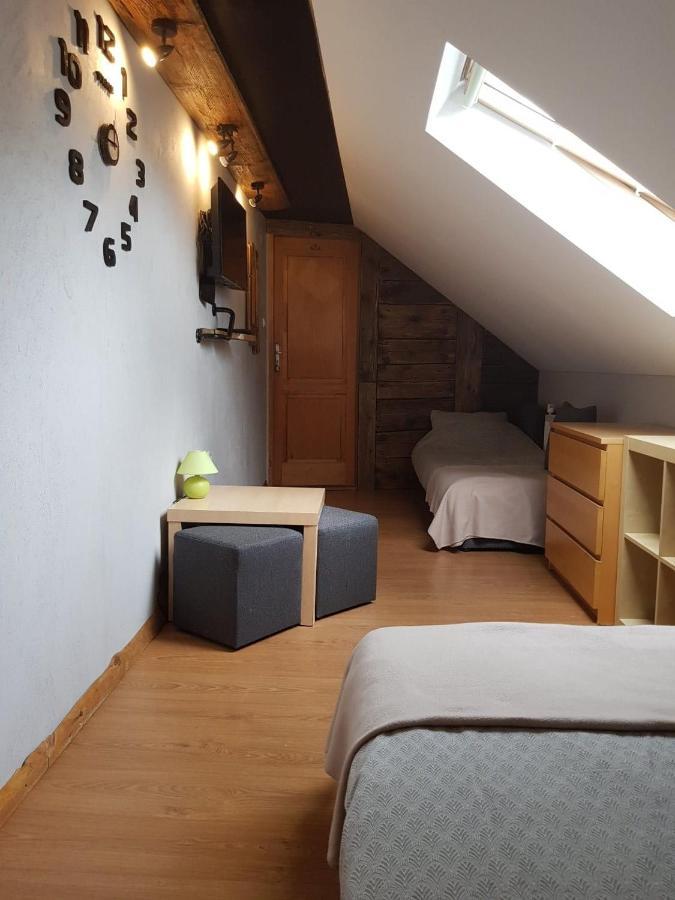 Na Stawach Guest House Stryszow Exterior photo