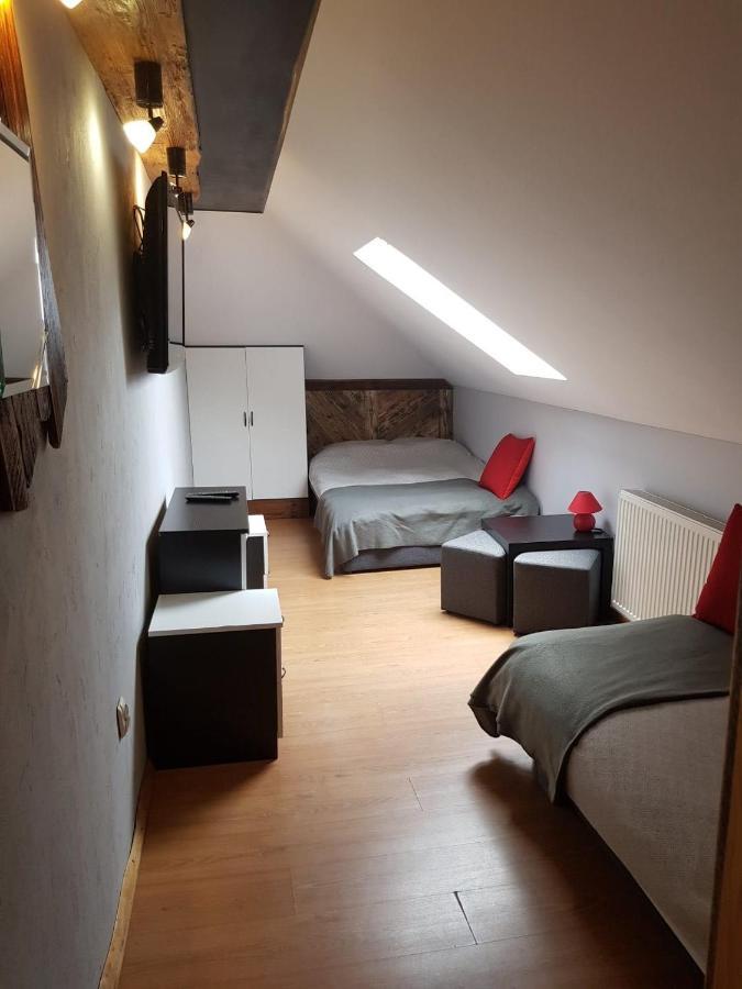 Na Stawach Guest House Stryszow Exterior photo