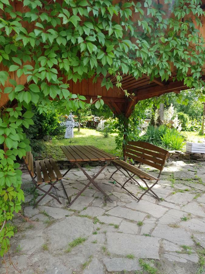 Na Stawach Guest House Stryszow Exterior photo